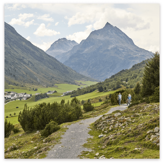 Berghotel Rasis Galtuer Ischgl Sommer Wandern