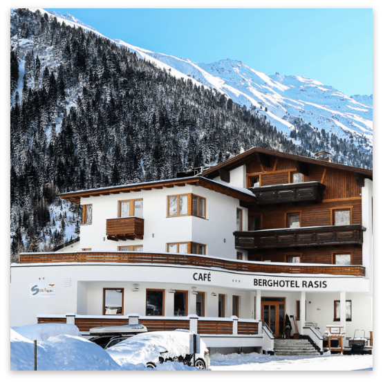 Berghotel Rasis Galtuer Ansicht Winter